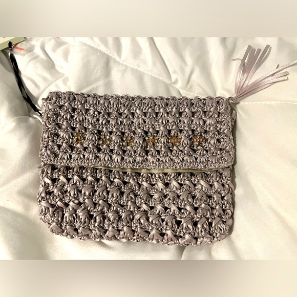 NWT Ambre Babzoe Pearl Woven Wenny Clutch - Picture 1 of 3